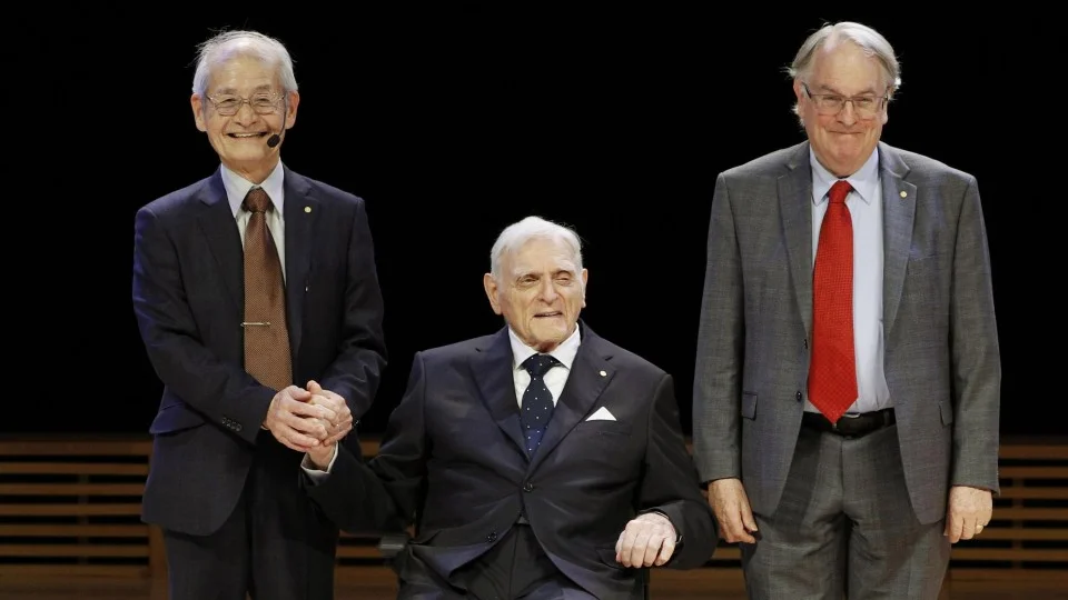 Nobel winner Yoshino describes vision of future sustainable society