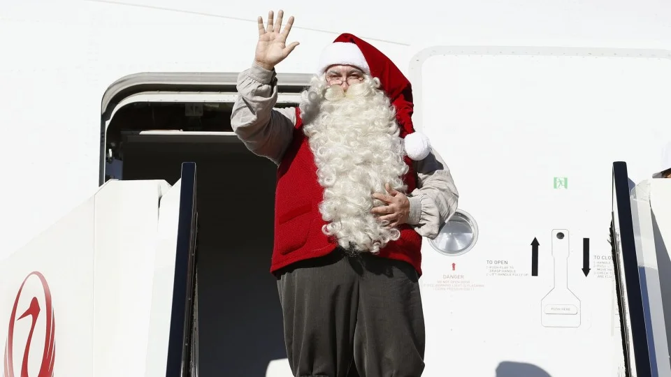 Santa Claus touches down in Japan ahead of Christmas