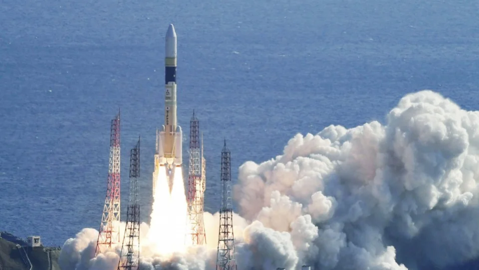 Japan launches, puts in orbit new intelligence-gathering satellite