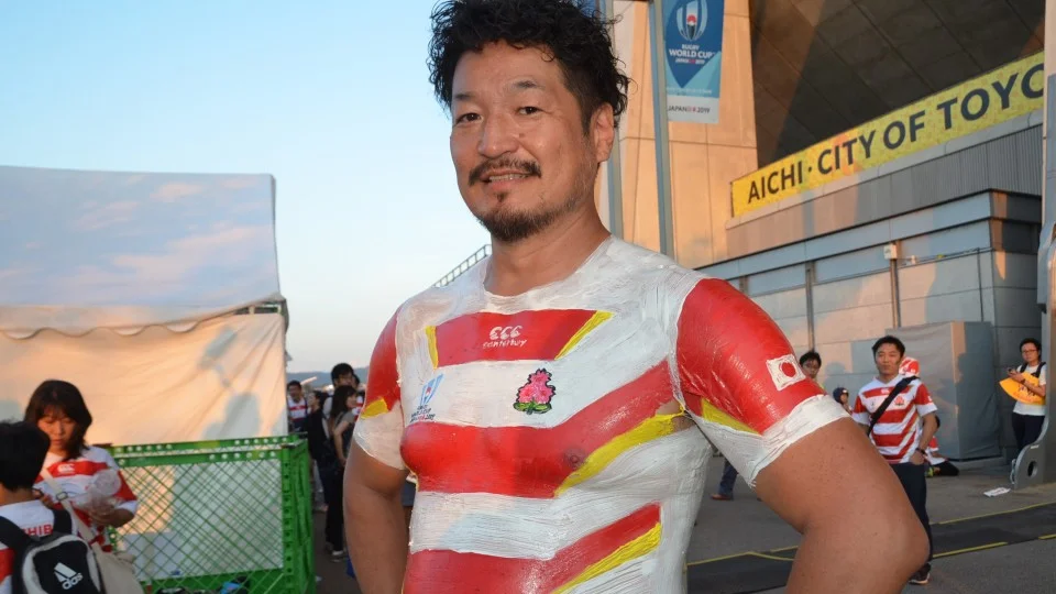 Rugby: Japanese superfan takes spotlight with body-painted jerseys