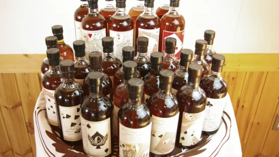 Set of rare Japanese whiskies fetches record HK$7.19 mil. at auction