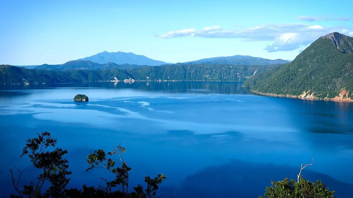 Japan's mysterious 'lake of the gods'