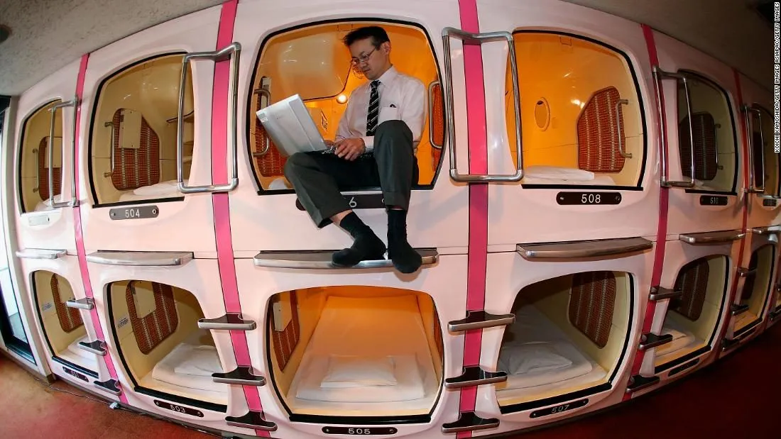 Japan 2019: The joy of sleeping in a capsule hotel