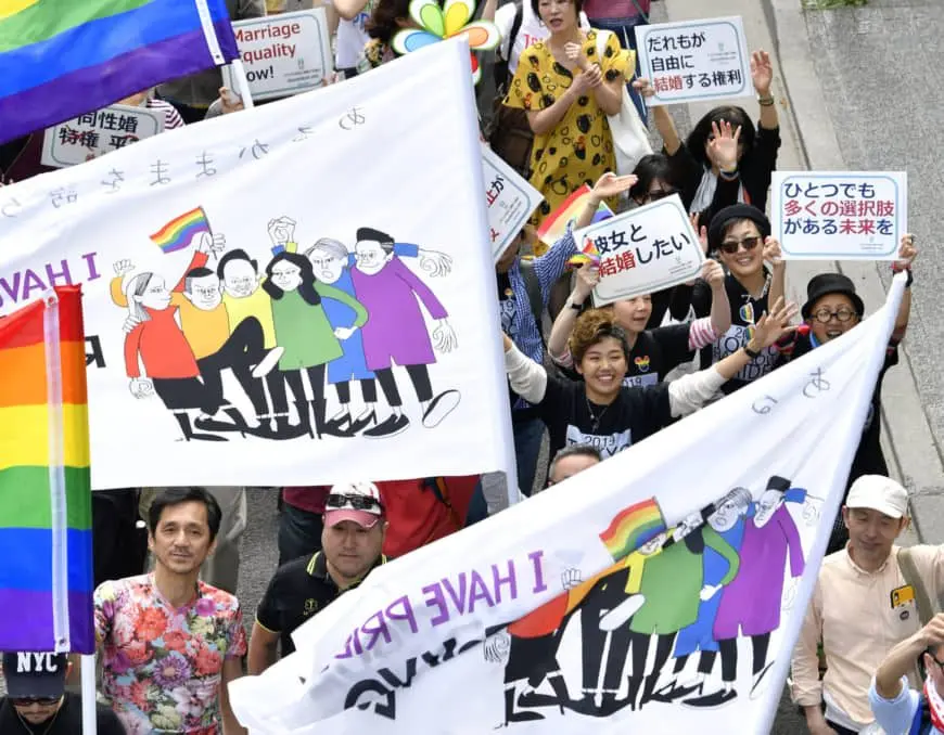 Poll shows 1 in 10 in Japan identify as LGBT or other sexual minorities
