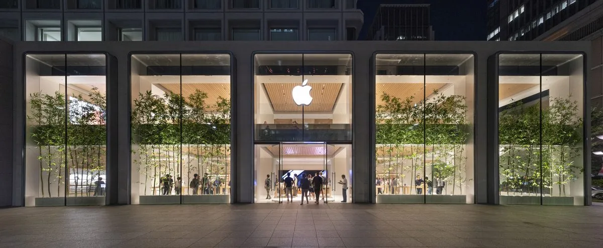 Foster + Partners' latest Apple Store opens in central Tokyo