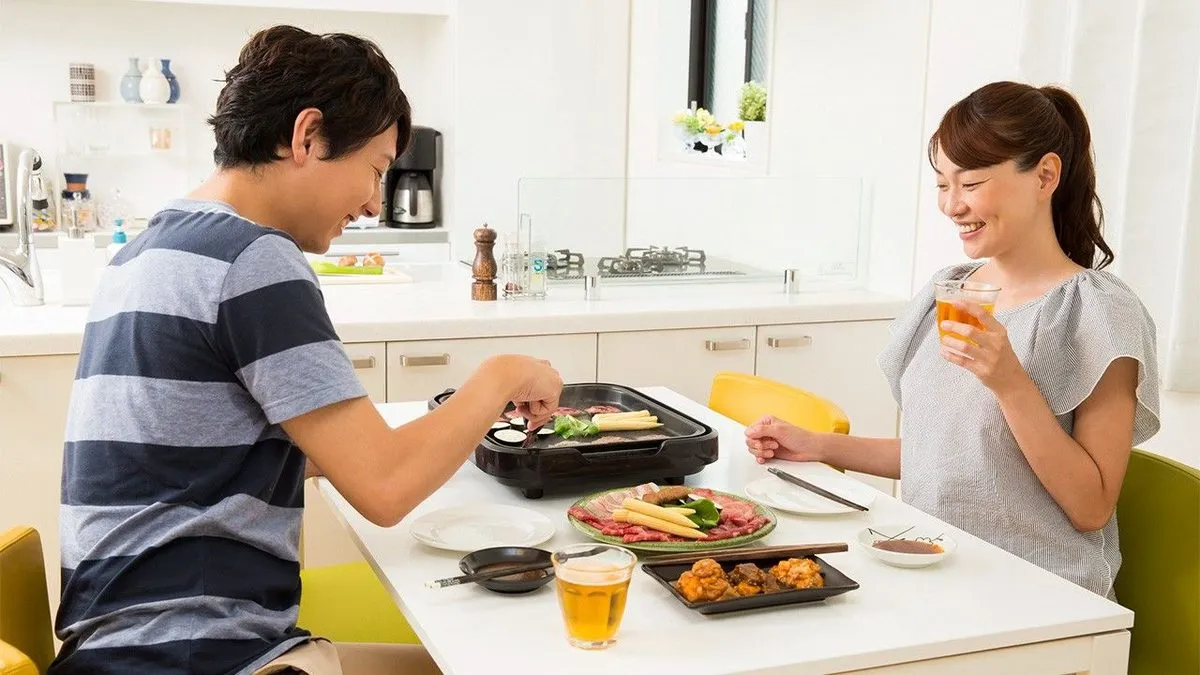 More Than Friends, But Not Quite Lovers: Japanese Marriage Trends